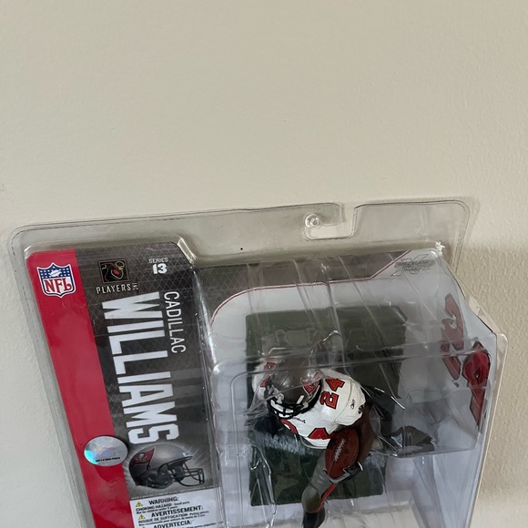 Cadillac Williams Tampa Buccaneers Collectable Figurine / 2006 / NFL - Picture 6 of 8